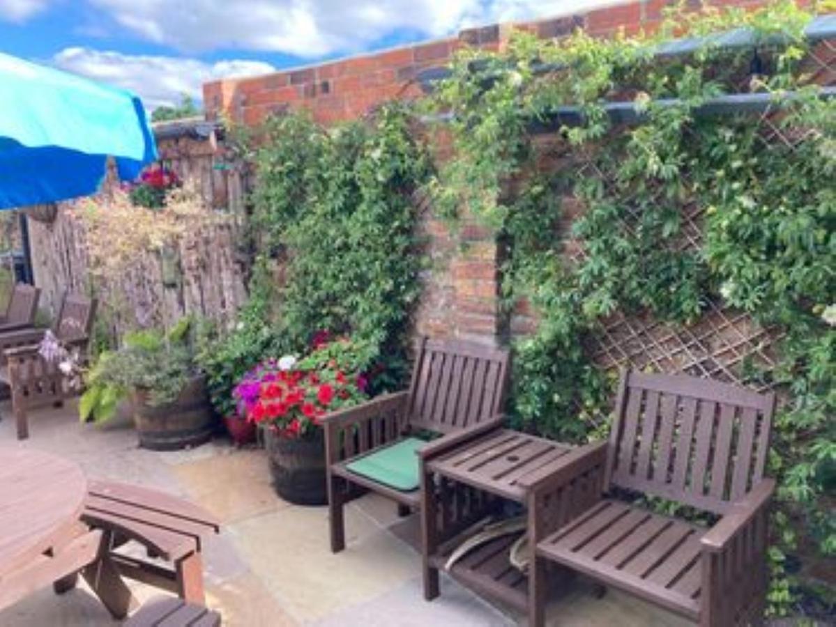 The Masons Arms Bed & Breakfast Norham Dış mekan fotoğraf